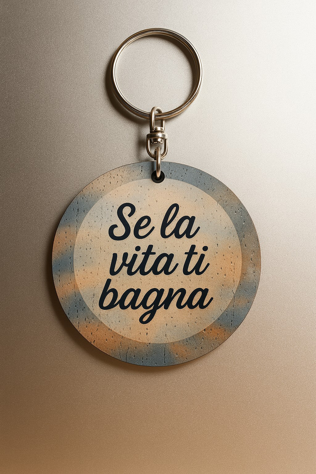 Portachiavi/Charm in legno "Se la vita ti bagna"